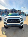Used 2017 Toyota Tacoma TRD Off-Road image 2