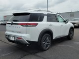 New 2025 Nissan Pathfinder SL image 4