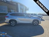 Used 2023 Toyota Highlander XLE image 2