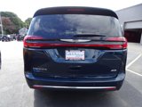 New 2025 Chrysler Pacifica Select image 2