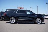 Used 2021 GMC Yukon XL SLT w/ SLT Luxury Plus Package image 2