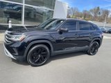 Certified 2022 Volkswagen Atlas Cross Sport SE w/ Black Wheel Package image 3