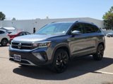 Used 2024 Volkswagen Taos SE image 6