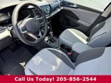 Used 2023 Volkswagen Taos SE w/ Black Wheel Package image 4