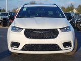 New 2024 Chrysler Pacifica Touring-L w/ Uconnect Theater Family Group image 2