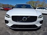 Certified 2025 Volvo S60 B5 Core image 2