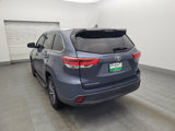 Used 2019 Toyota Highlander XLE image 5