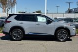 New 2025 Nissan Rogue Platinum w/ Platinum Premium Package image 4