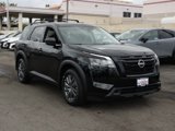 New 2025 Nissan Pathfinder SV image 2