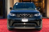 Certified 2024 Land Rover Discovery Dynamic SE image 2