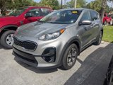 Used 2022 Kia Sportage LX image 3
