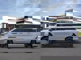 New 2025 Lincoln Navigator L Reserve image 3