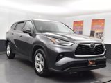 Used 2023 Toyota Highlander LE image 2