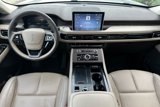 Used 2023 Lincoln Aviator Reserve w/ Elements Package Plus image 3