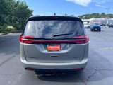 New 2025 Chrysler Pacifica Limited image 4