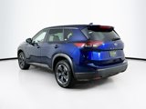 Used 2024 Nissan Rogue SV image 5