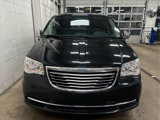 Used 2015 Chrysler Town & Country Touring-L w/ Driver Convenience Group image 5