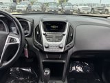 Used 2017 Chevrolet Equinox LT w/ Convenience Package image 2