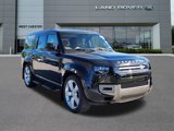 Used 2025 Land Rover Defender 130 X-Dynamic SE image 2