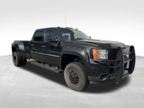 Used 2014 GMC Sierra 3500 Denali image 2