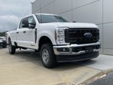 New 2025 Ford F250 4x4 Crew Cab Super Duty image 2