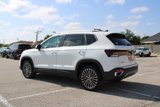 New 2025 Volkswagen Taos SE image 5