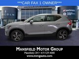 Certified 2025 Volvo XC40 B5 Core image 3