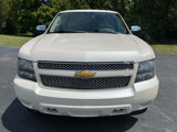 Used 2014 Chevrolet Suburban LTZ image 3