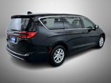 Used 2024 Chrysler Pacifica Touring-L image 5