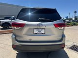 Used 2018 Toyota Highlander FWD V6 image 5