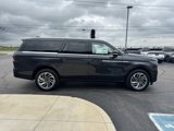 New 2025 Lincoln Navigator L Reserve image 2