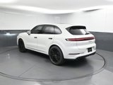 Certified 2024 Porsche Cayenne S image 3