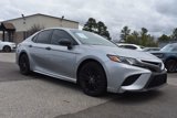 Used 2020 Toyota Camry SE image 2