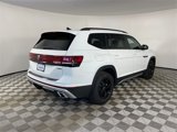 New 2025 Volkswagen Atlas Peak Edition SE image 6