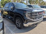 Used 2022 GMC Sierra 1500 SLT image 2