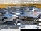 Used 2019 GMC Yukon XL SLT image 2