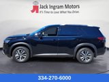 New 2025 Nissan Pathfinder SL image 2