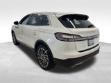 Used 2020 Lincoln Nautilus Reserve w/ Equipment Group 201A image 5