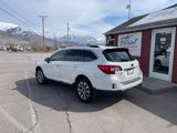 Used 2017 Subaru Outback 2.5i Touring image 3
