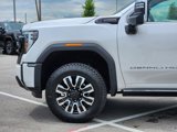 New 2025 GMC Sierra 2500 Denali Ultimate image 5