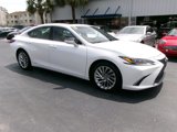 Used 2019 Lexus ES 300h image 2