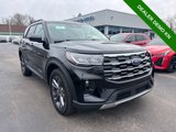 Used 2025 Ford Explorer Active w/ Active Comfort Package image 4
