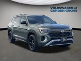 New 2025 Volkswagen Atlas Peak Edition SE image 2