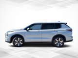 New 2025 Mitsubishi Outlander SE image 4