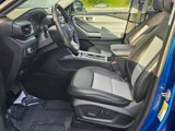 Certified 2023 Ford Explorer XLT w/ Equipment Group 202A image 5