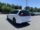 New 2024 Chrysler Pacifica Limited w/ S Appearance Package image 3