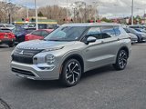New 2025 Mitsubishi Outlander SEL image 3