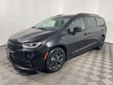 New 2025 Chrysler Pacifica Premium image 3