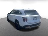 Used 2024 Kia Sorento S image 4