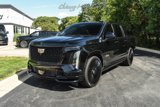 Used 2025 Cadillac Escalade ESV V image 2